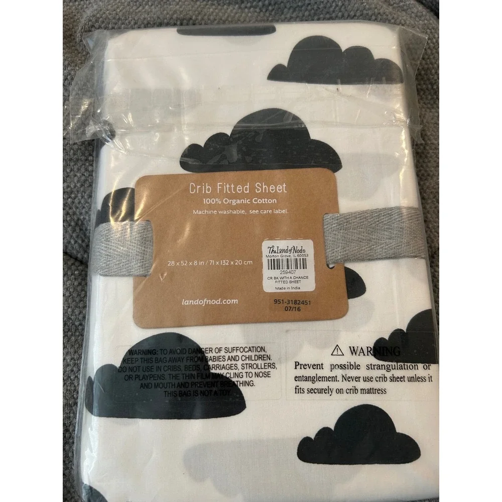 The Land of Nod Crib Fitted Sheet Clouds Organic Cotton White Black Nursery‎